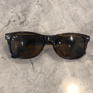 Classic Rayban Wayfarers